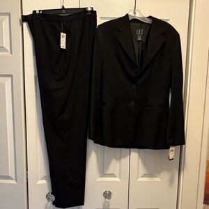 INC International Concepts Classic Black Pinstripe Suit 8/10